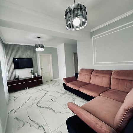 Sofiapartment Oradea Exteriör bild