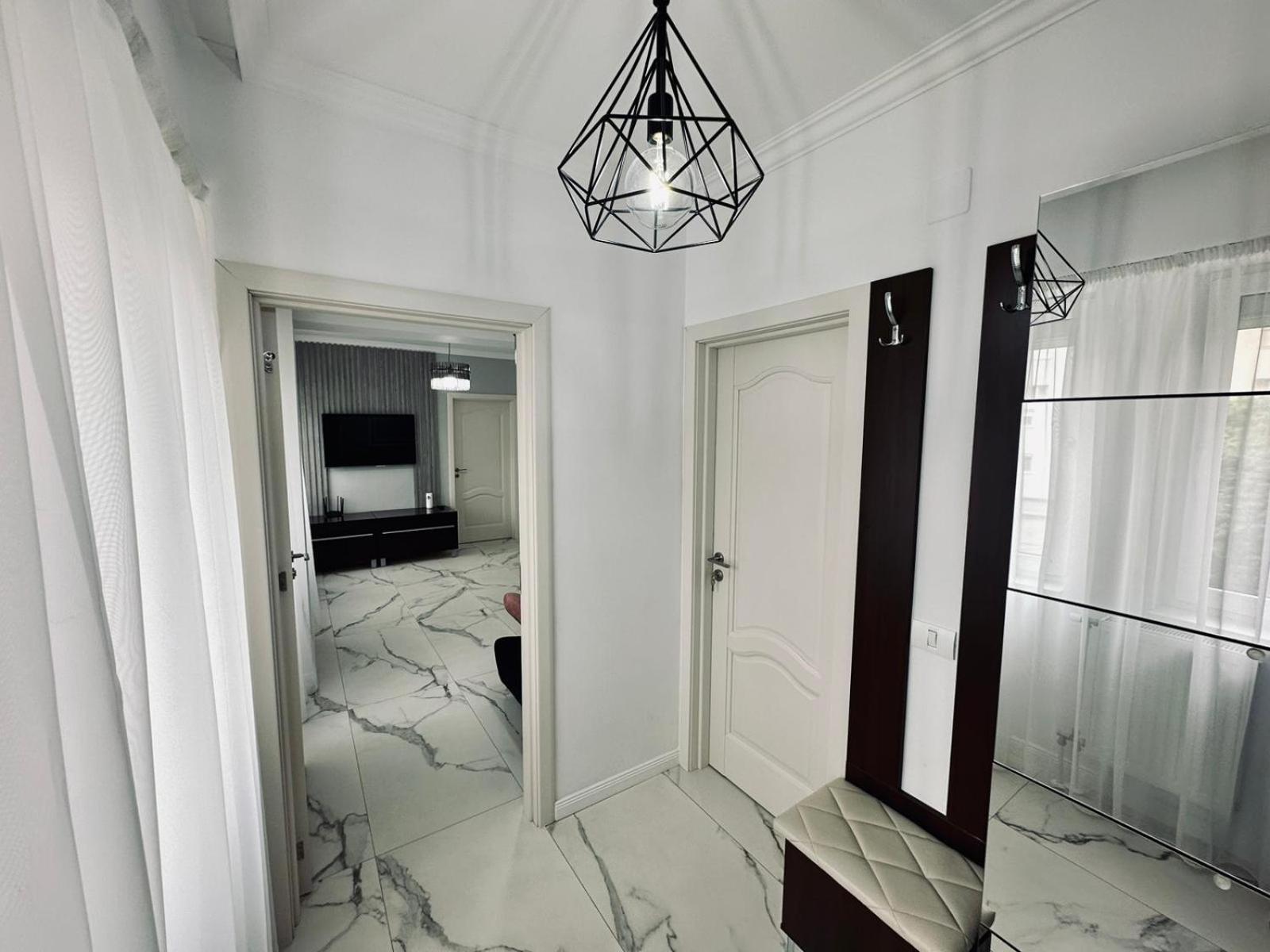 Sofiapartment Oradea Exteriör bild
