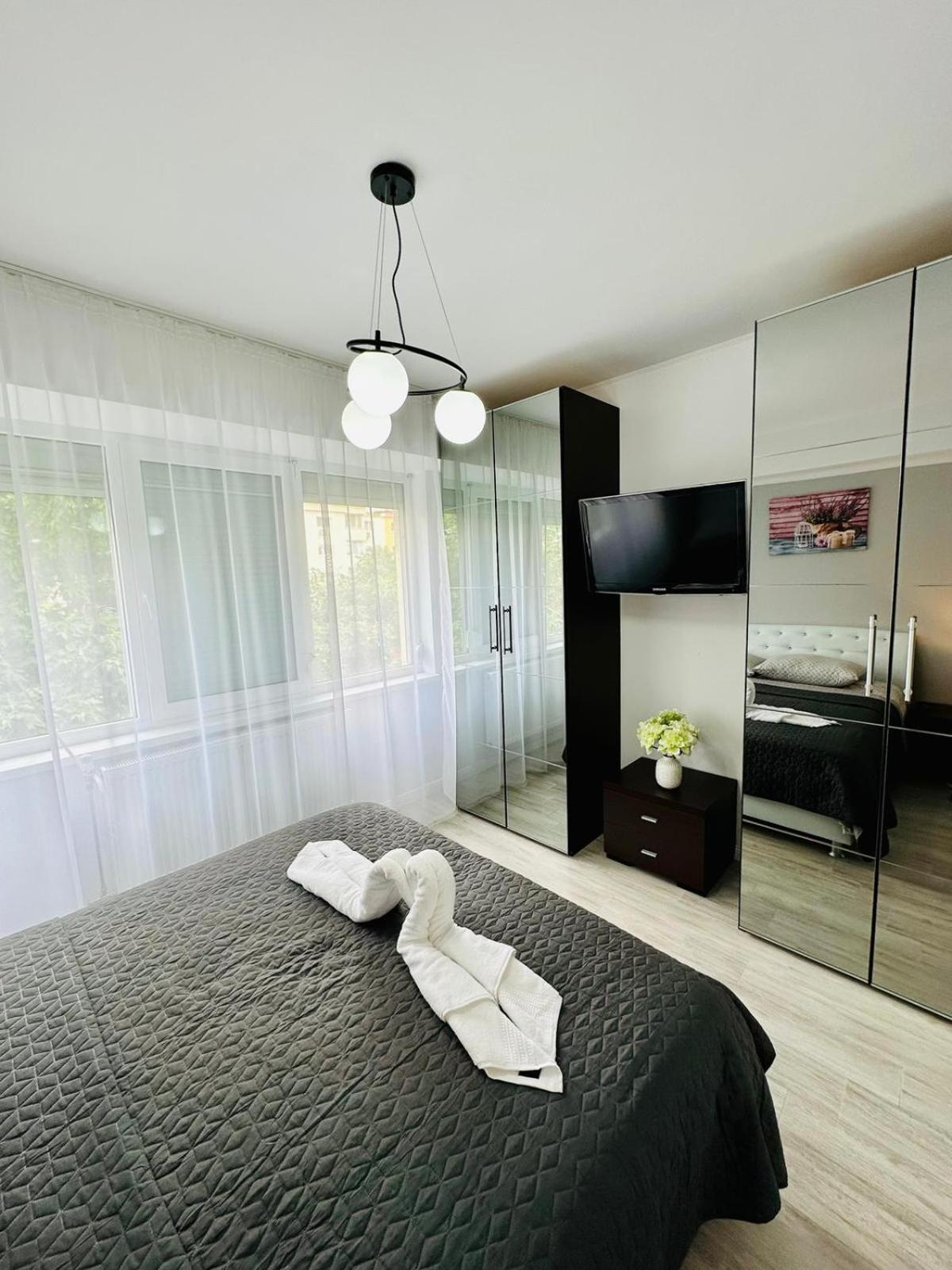 Sofiapartment Oradea Exteriör bild