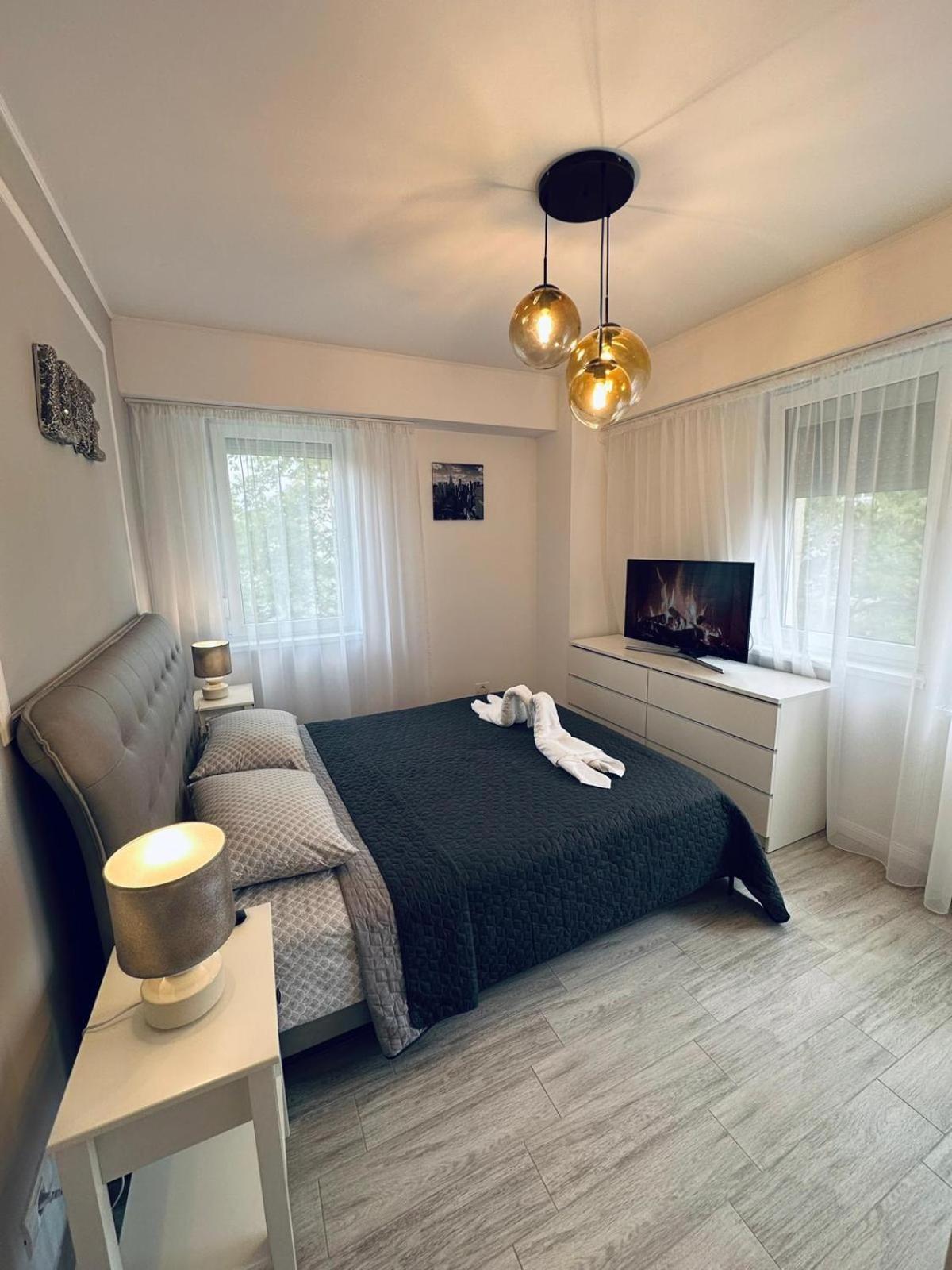 Sofiapartment Oradea Exteriör bild