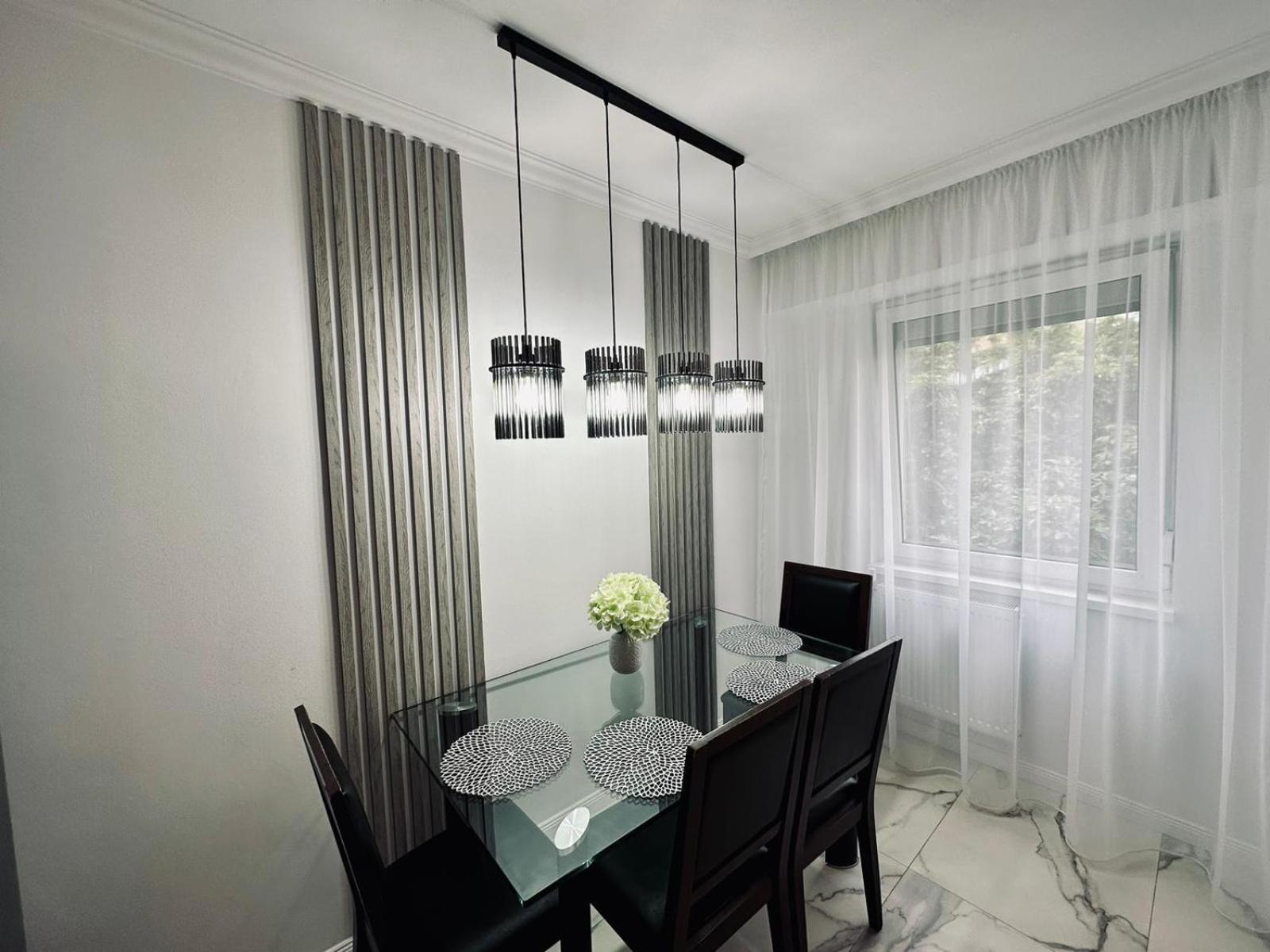 Sofiapartment Oradea Exteriör bild